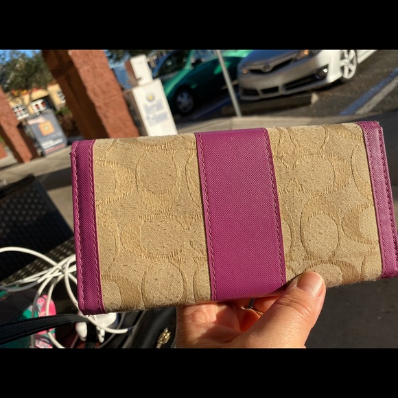 Wallet - Picture 2 of 2